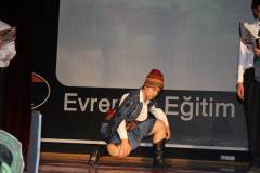 Evrensel Kolej